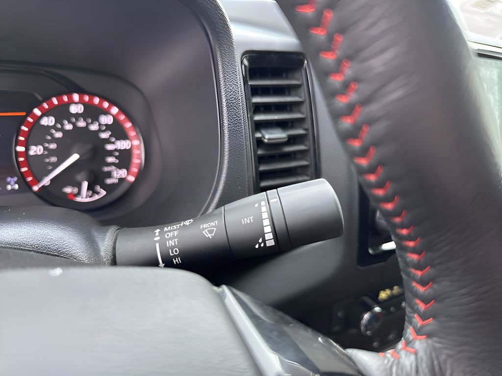 Used 2024 Nissan Frontier PRO-4X w/ Pro Convenience Package image 32