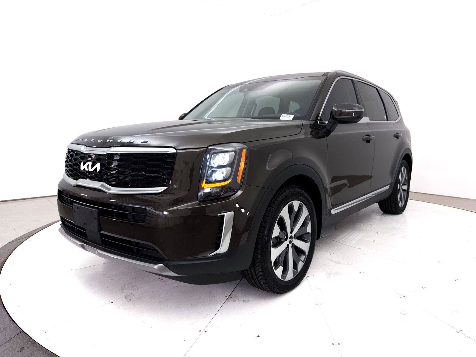 Used 2022 Kia Telluride EX w/ EX Premium Package FWD image 16