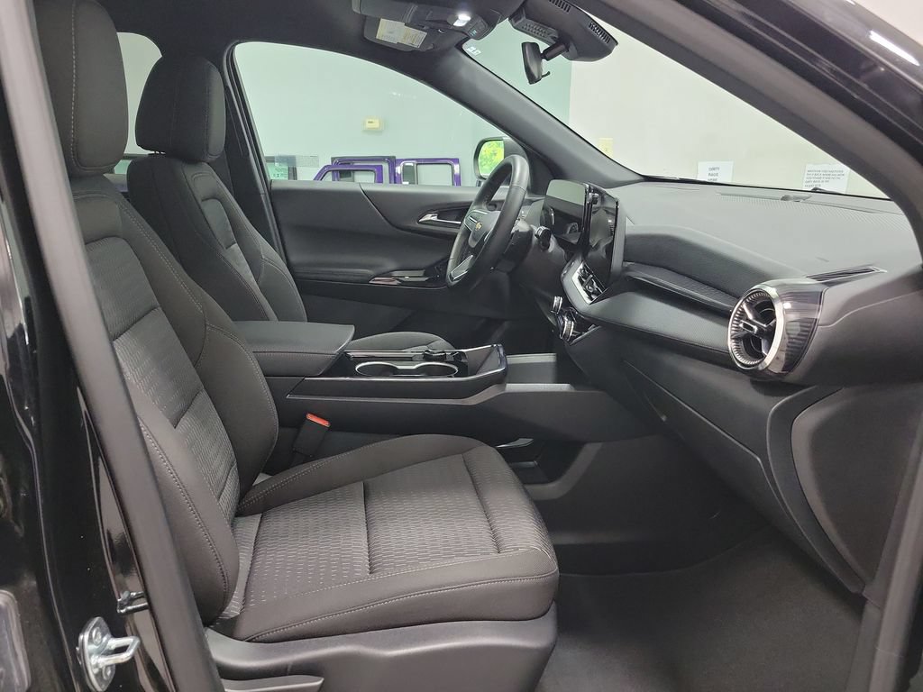 Used 2026 Chevrolet Equinox LT AWD/4WD image 19