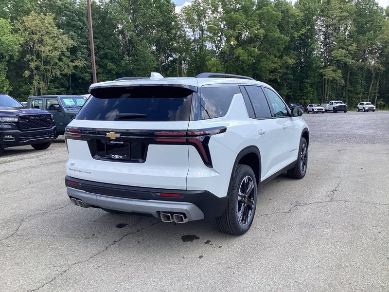 New 2027 Chevrolet Traverse LT w/ Sun and Wheel Package AWD/4WD image 7
