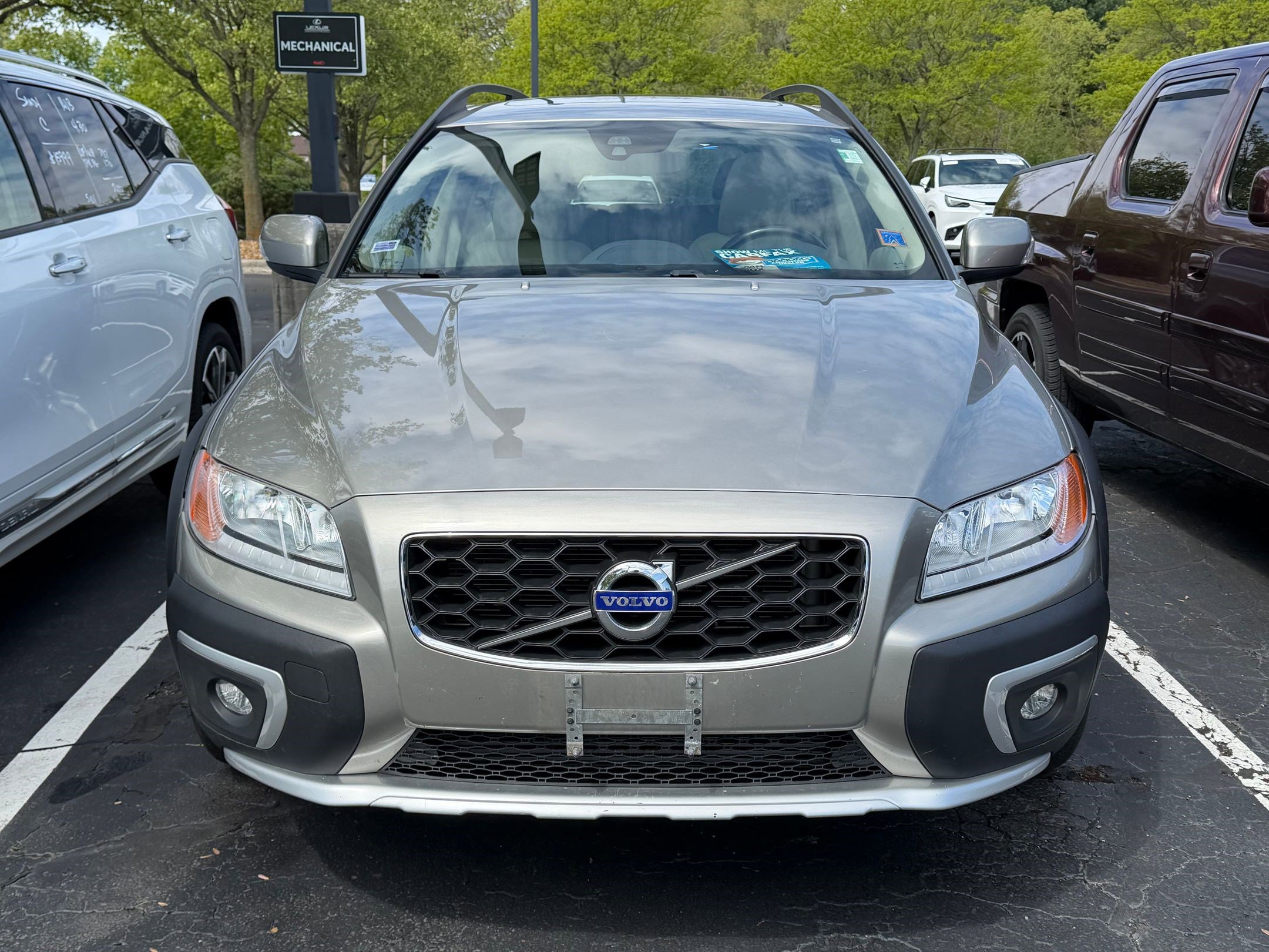 Used 2016 Volvo XC70 T5 Premier w/ Proximity Package AWD/4WD image 3