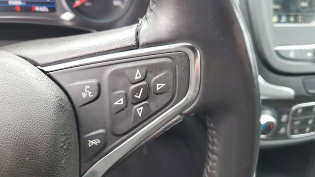 Used 2019 Chevrolet Equinox LT w/ Driver Convenience Package image 10