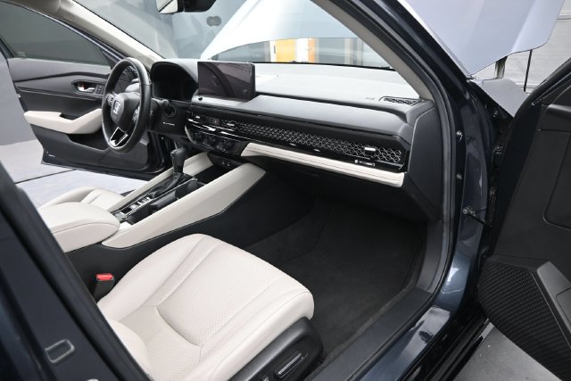 Used 2025 Honda Accord EX-L image 24