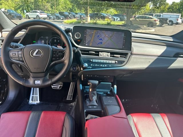 Used 2022 Lexus ES 300h F Sport w/ Accessory Package 2 FWD image 14