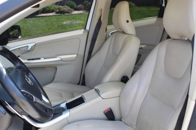 Used 2015 Volvo XC60 T6 Premier Plus AWD/4WD image 10