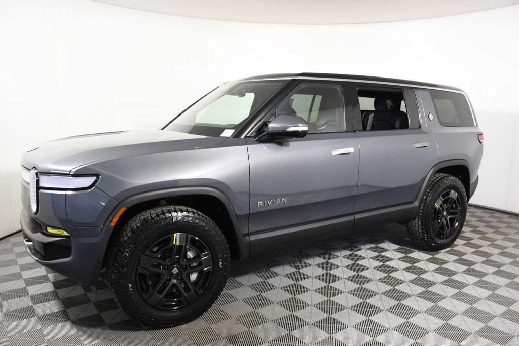 Used 2024 Rivian R1S Adventure AWD/4WD image 2