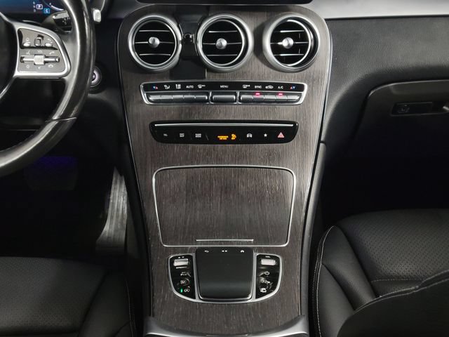 Used 2021 Mercedes-Benz GLC 300 4MATIC w/ Premium Package image 24