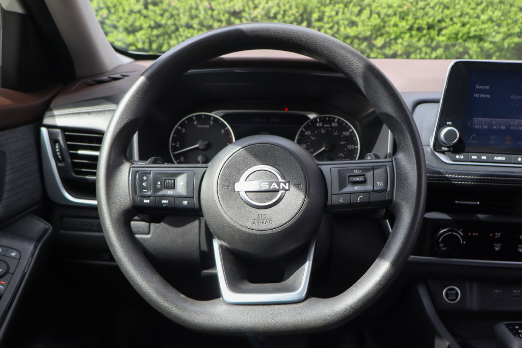 Used 2023 Nissan Rogue S FWD image 21