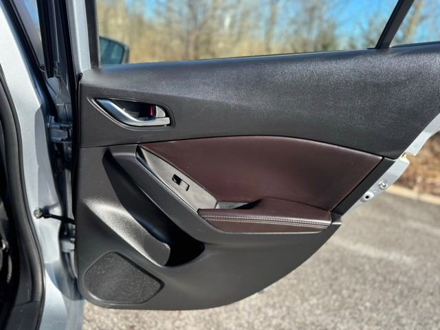 Used 2017 MAZDA MAZDA3 Touring FWD image 15