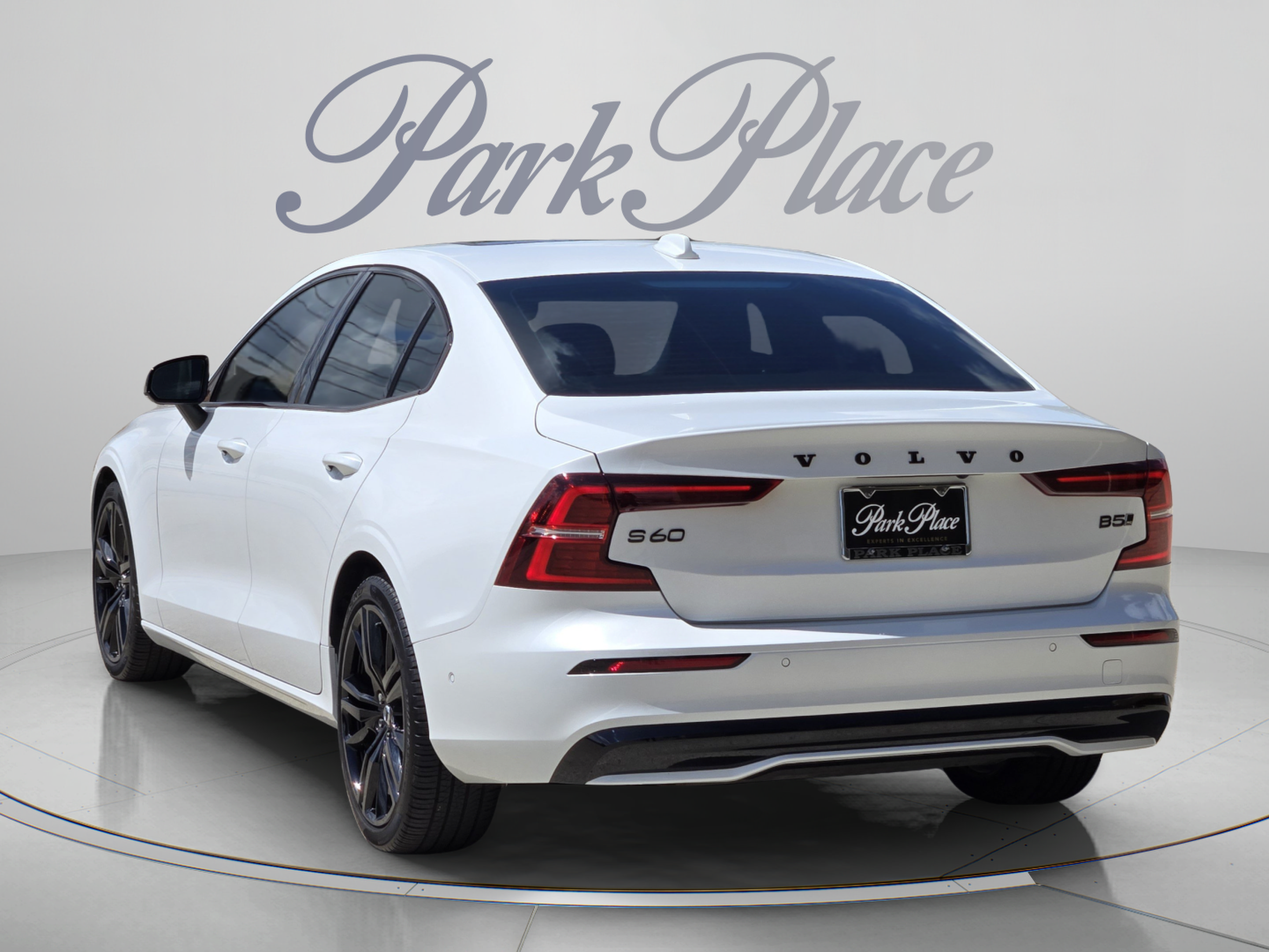 Certified 2023 Volvo S60 B5 Plus w/ Climate Package AWD/4WD image 3