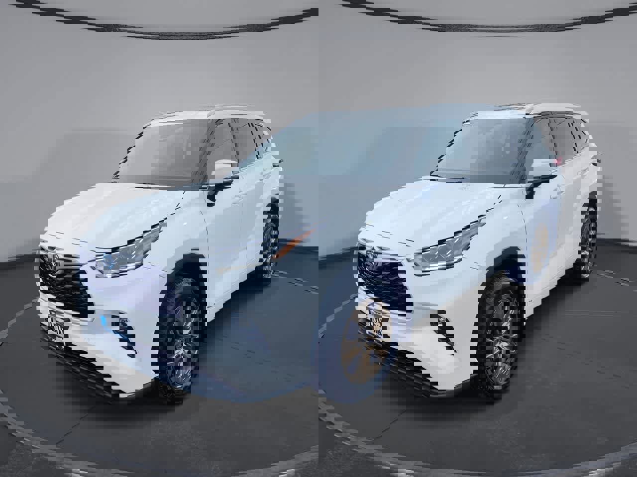 Used 2022 Toyota Highlander Bronze Edition AWD/4WD image 1