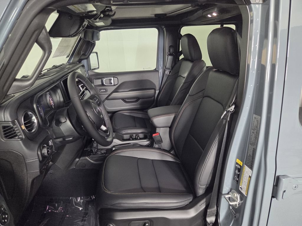 New 2026 Jeep Gladiator Sport AWD/4WD image 9