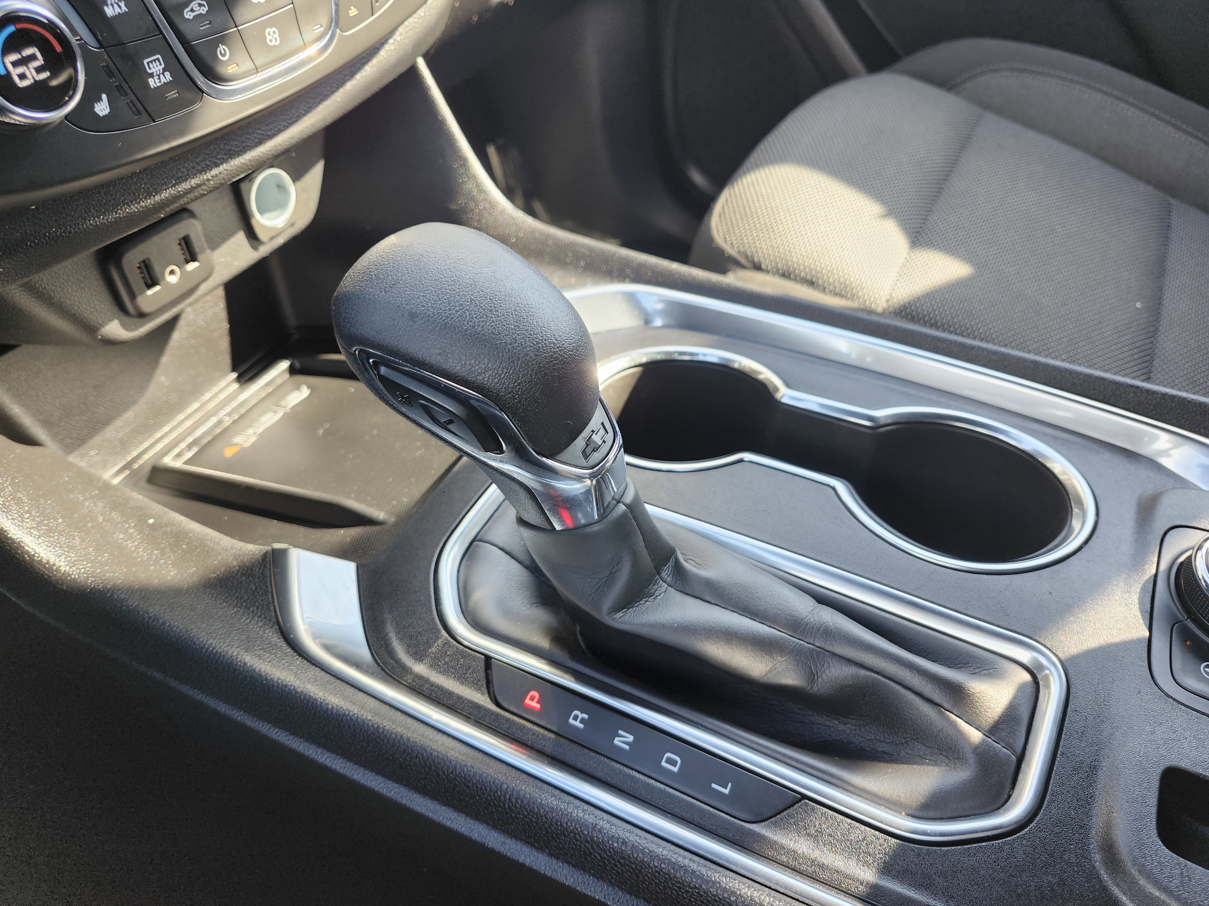 Used 2023 Chevrolet Traverse LT w/ Rear Camera Mirror Package AWD/4WD image 33