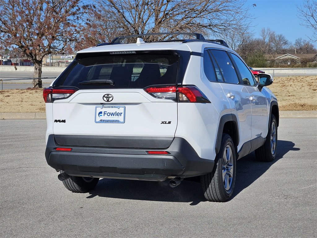 New 2025 Toyota RAV4 XLE w/ Convenience Package image 4
