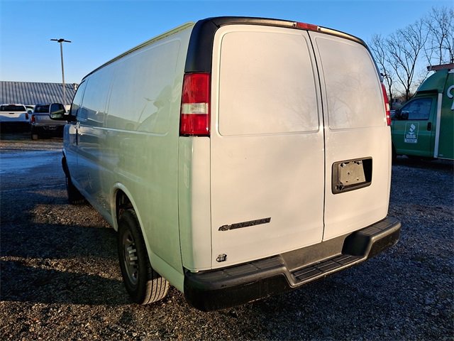 Used 2020 Chevrolet Express 2500 w/ Driver Convenience Package image 4