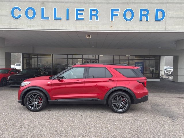 Used 2025 Ford Explorer ST-Line w/ Premium Package image 29