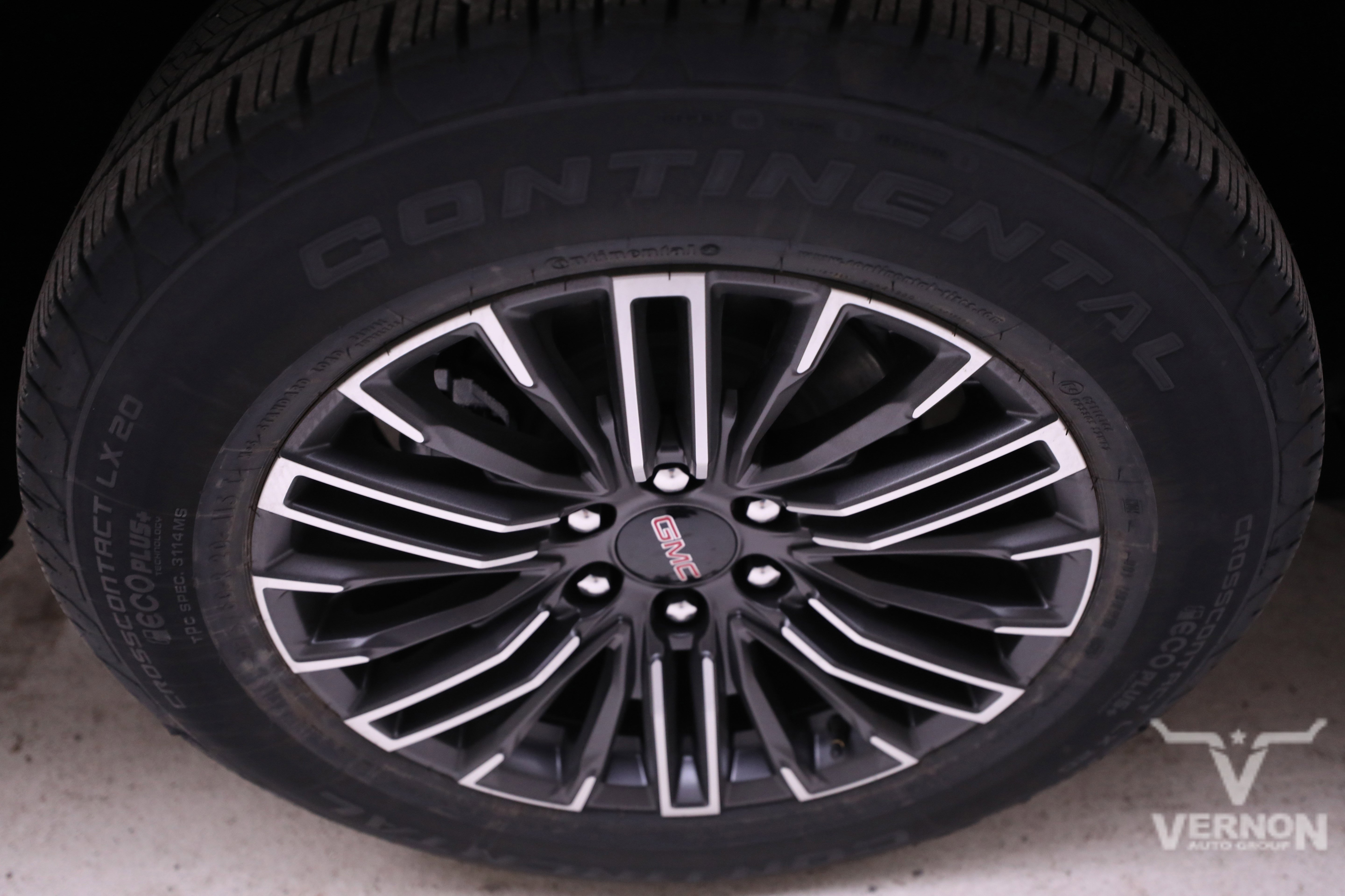 New 2026 GMC Yukon Elevation image 31