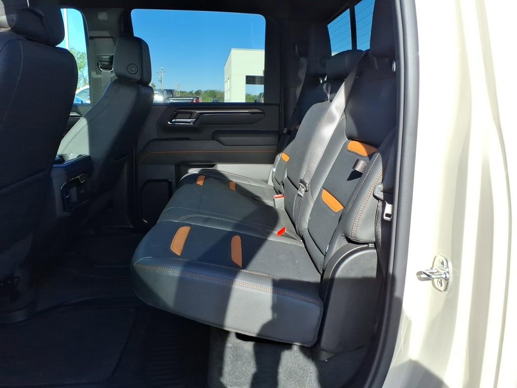 Used 2026 GMC Sierra 2500 AT4 w/ AT4 Premium Plus Package image 11