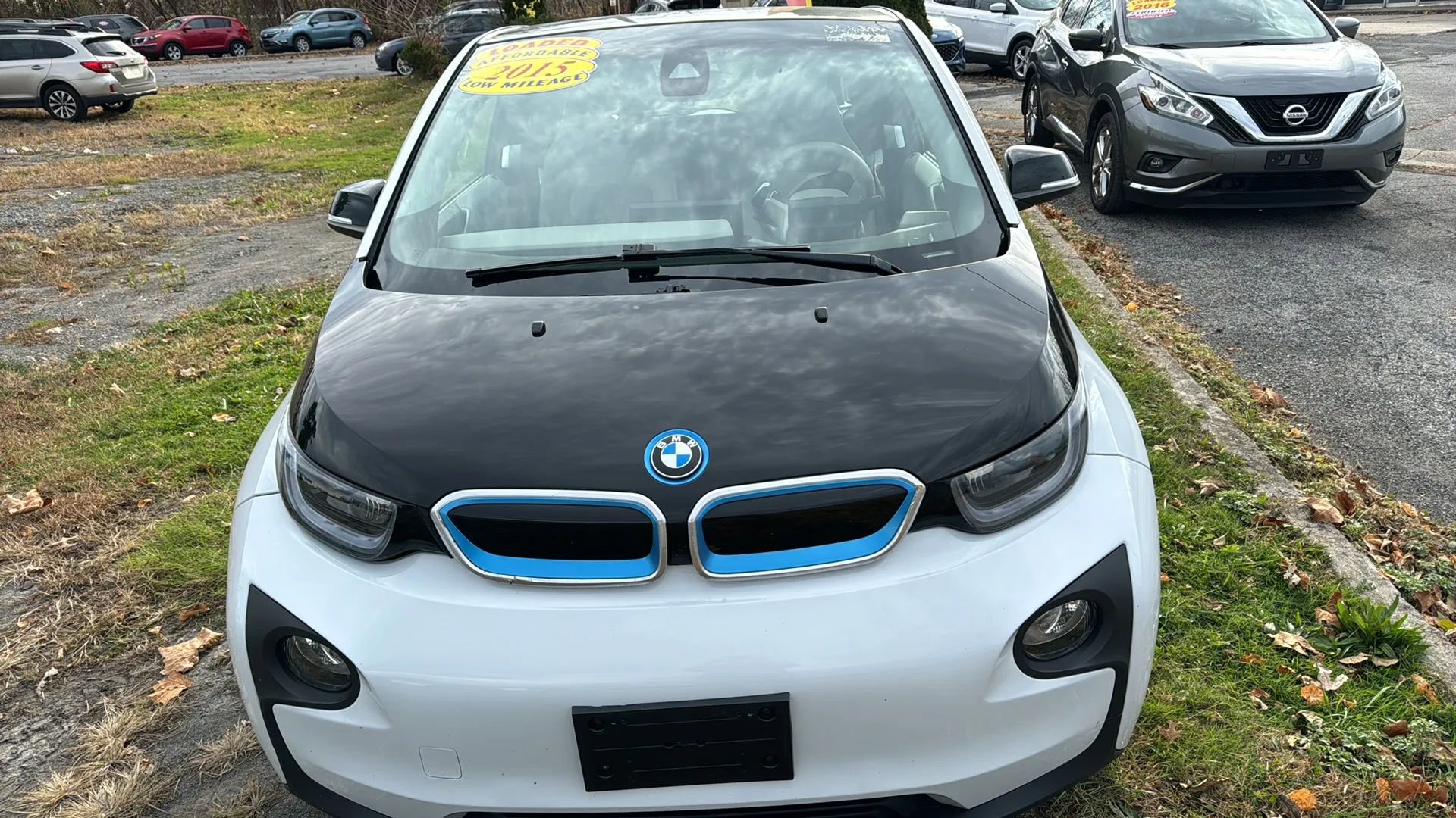 Used 2015 BMW i3 w/ Range Extender image 2