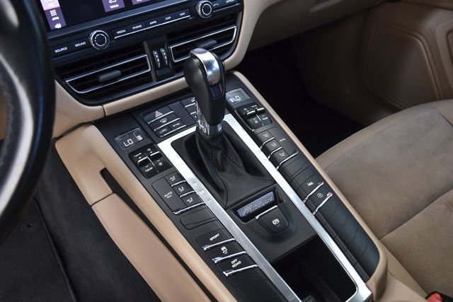 Used 2019 Porsche Macan AWD/4WD image 12