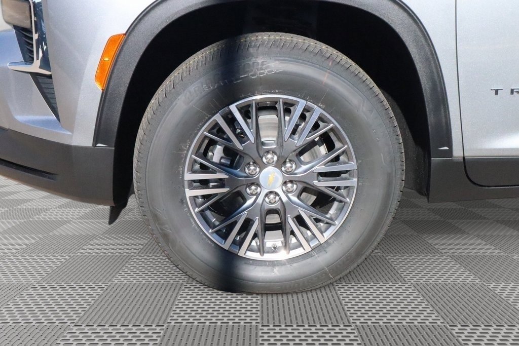 New 2026 Chevrolet Traverse LT w/ Driver Confidence Package image 17