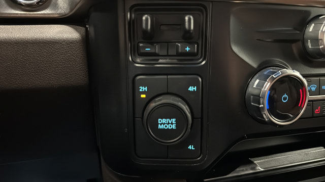 Used 2024 Ford F350 King Ranch AWD/4WD image 37