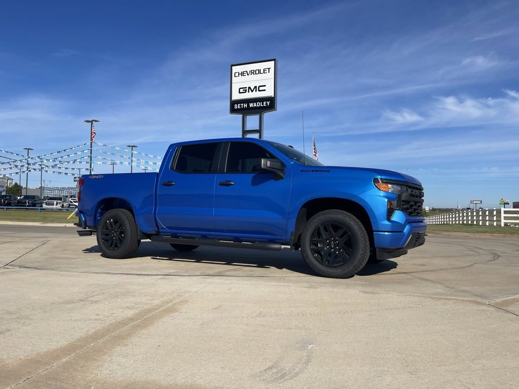 New 2026 Chevrolet Silverado 1500 Custom w/ Turbomax Blackout Package