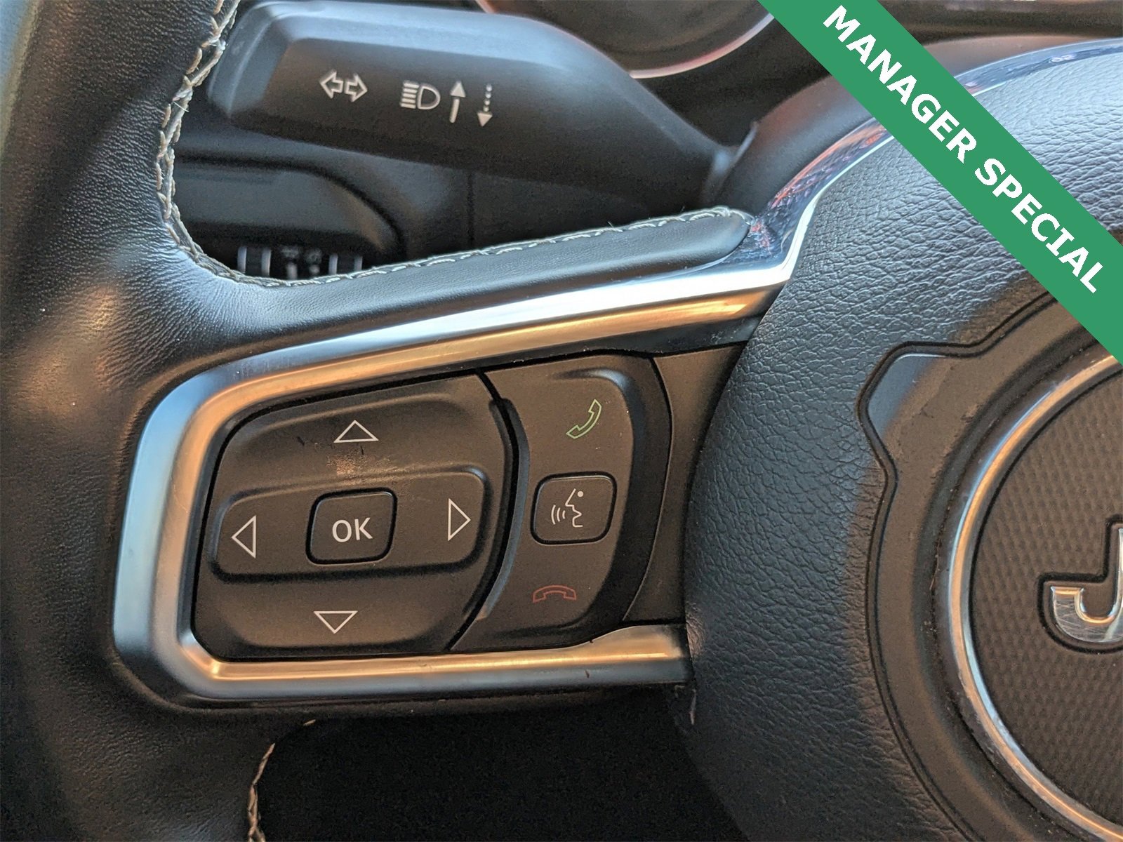 Used 2020 Jeep Wrangler Unlimited Sahara image 27