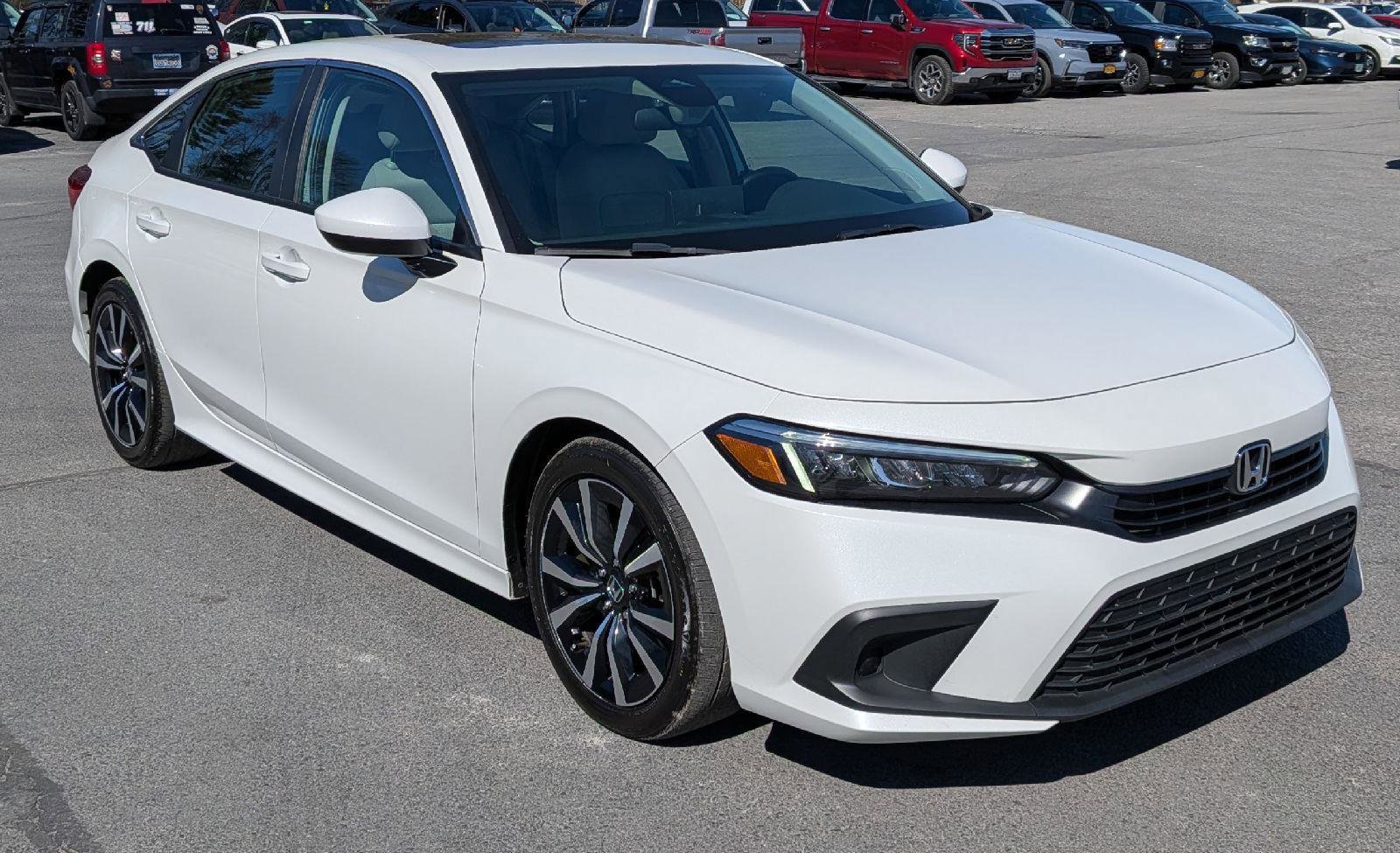 Used 2024 Honda Civic EX image 3