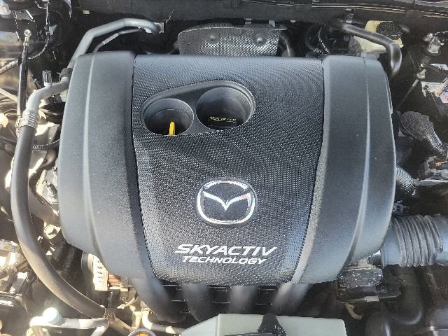 Used 2014 MAZDA MAZDA3 i Touring w/ Technology Package FWD image 9