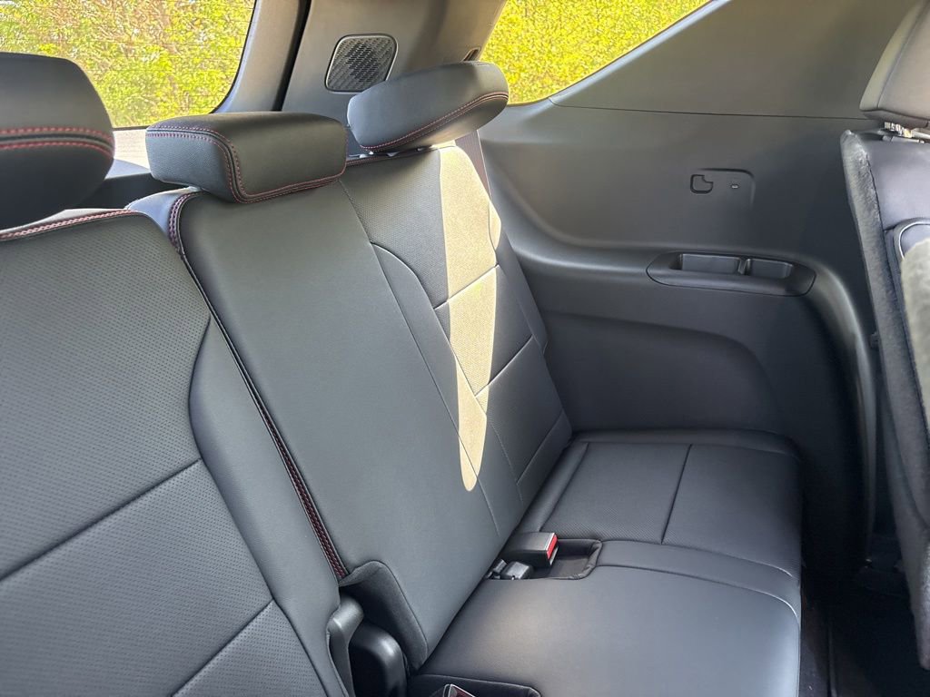 New 2026 Chevrolet Traverse RS w/ LPO, Floor Liner Package AWD/4WD image 51