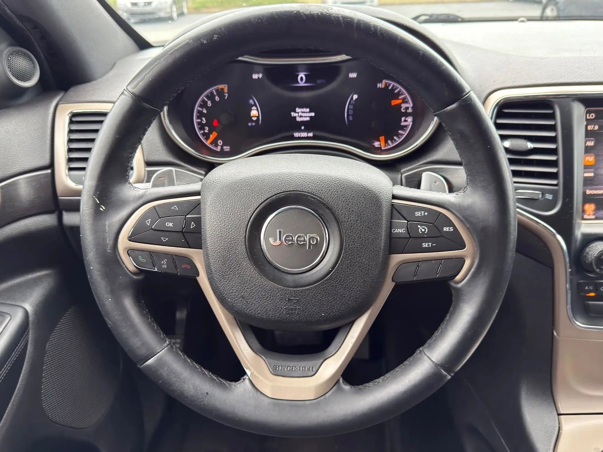 Used 2014 Jeep Grand Cherokee Laredo w/ 18" Wheel & 8.4" Radio Group image 24