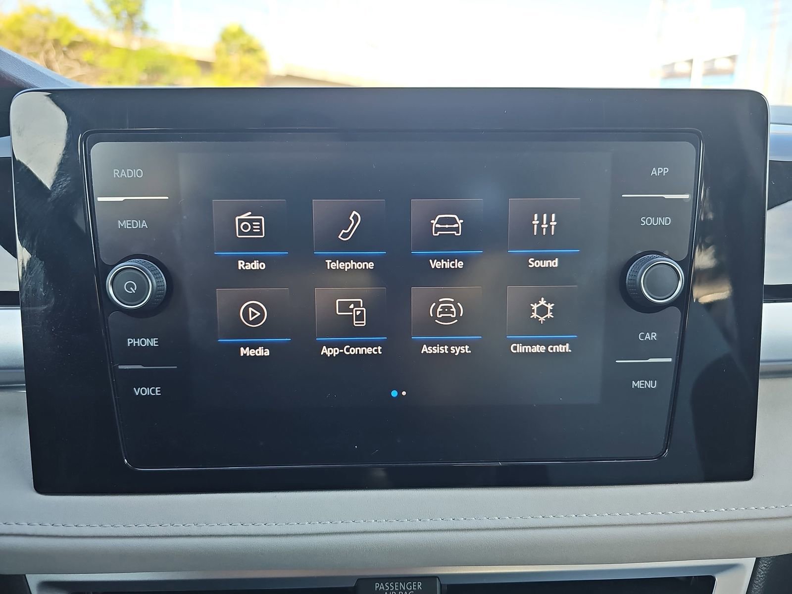 Used 2025 Volkswagen Taos SE FWD image 20