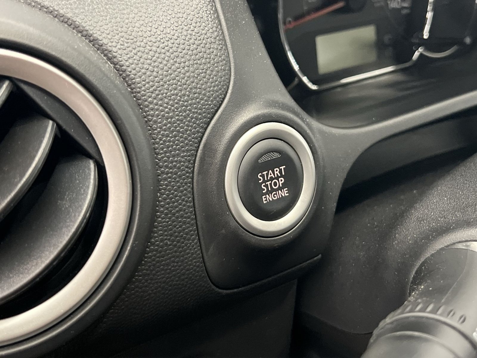 Used 2024 Mitsubishi Mirage G4 SE FWD image 28