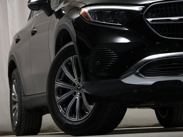 Certified 2023 Mercedes-Benz GLC 300 4MATIC image 4