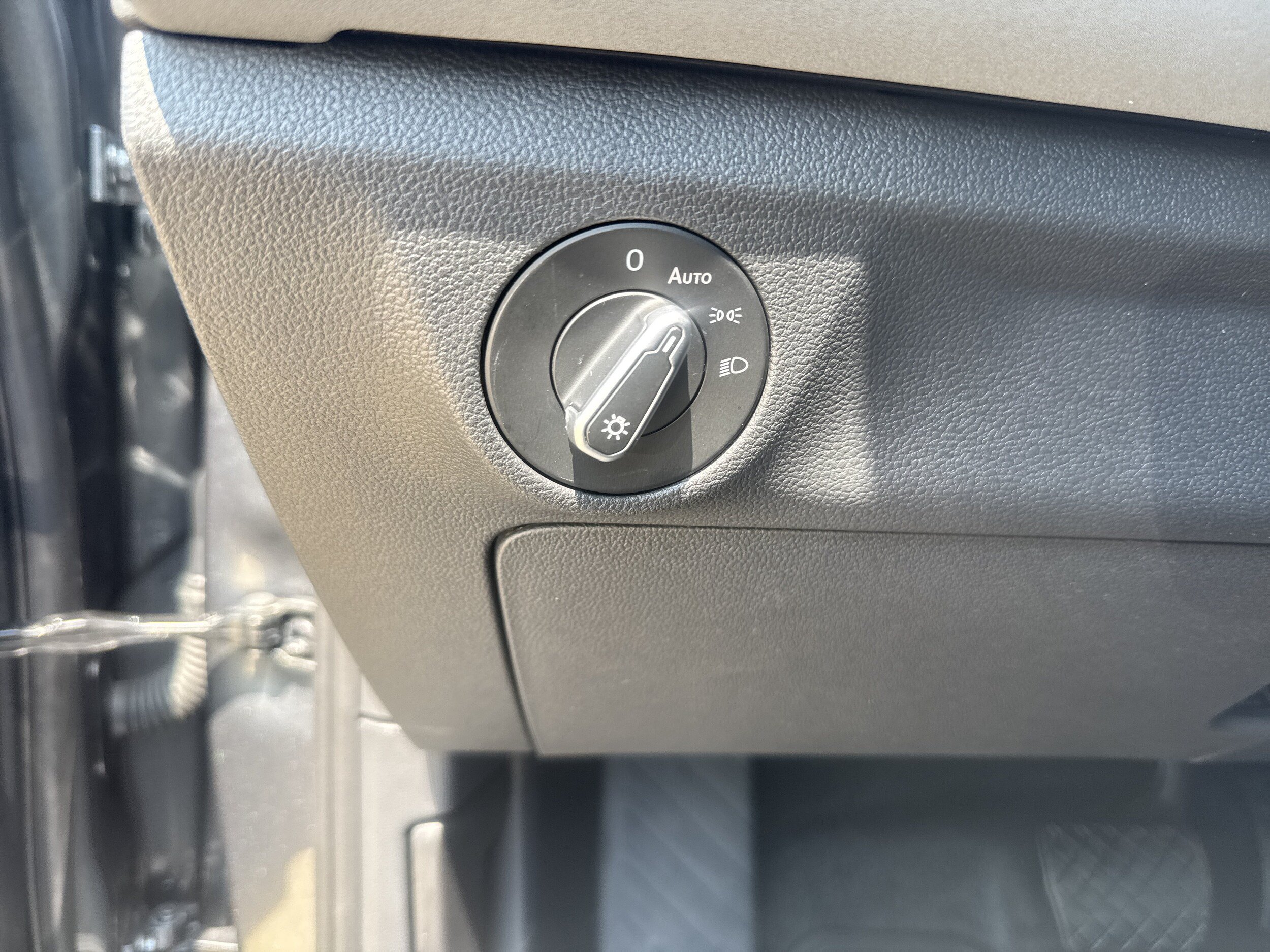 New 2026 Volkswagen Jetta SE FWD image 12