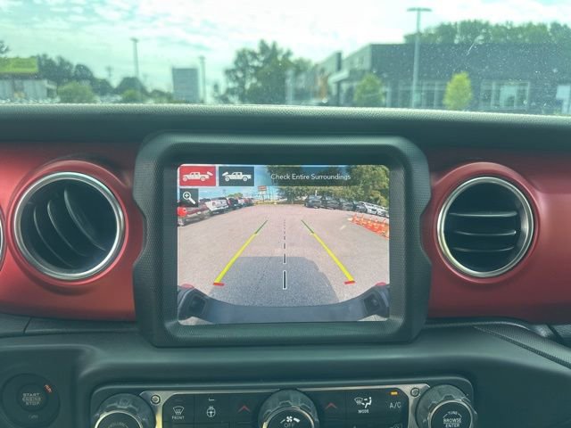 Used 2022 Jeep Gladiator Rubicon w/ LED Lighting Group AWD/4WD image 24