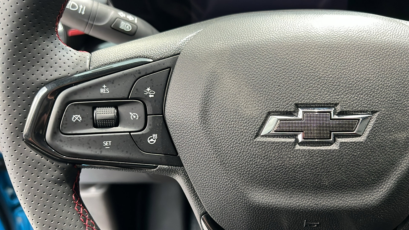 New 2025 Chevrolet Trax RS w/ Driver Confidence Package image 22