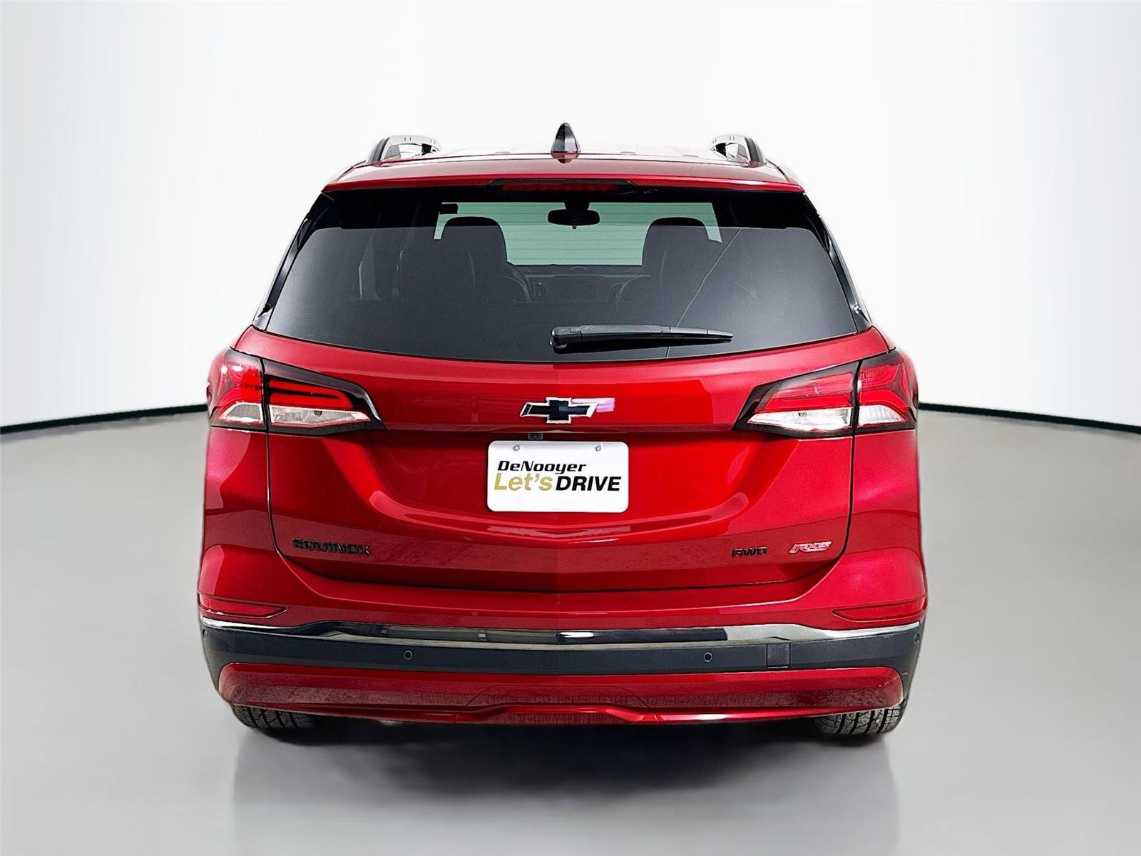 Used 2023 Chevrolet Equinox RS AWD/4WD image 8