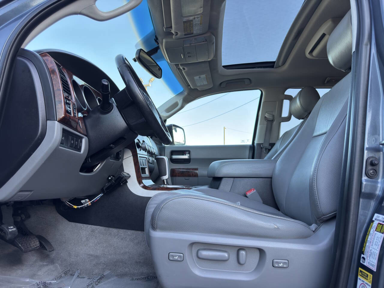 Used 2008 Toyota Sequoia Limited AWD/4WD image 13