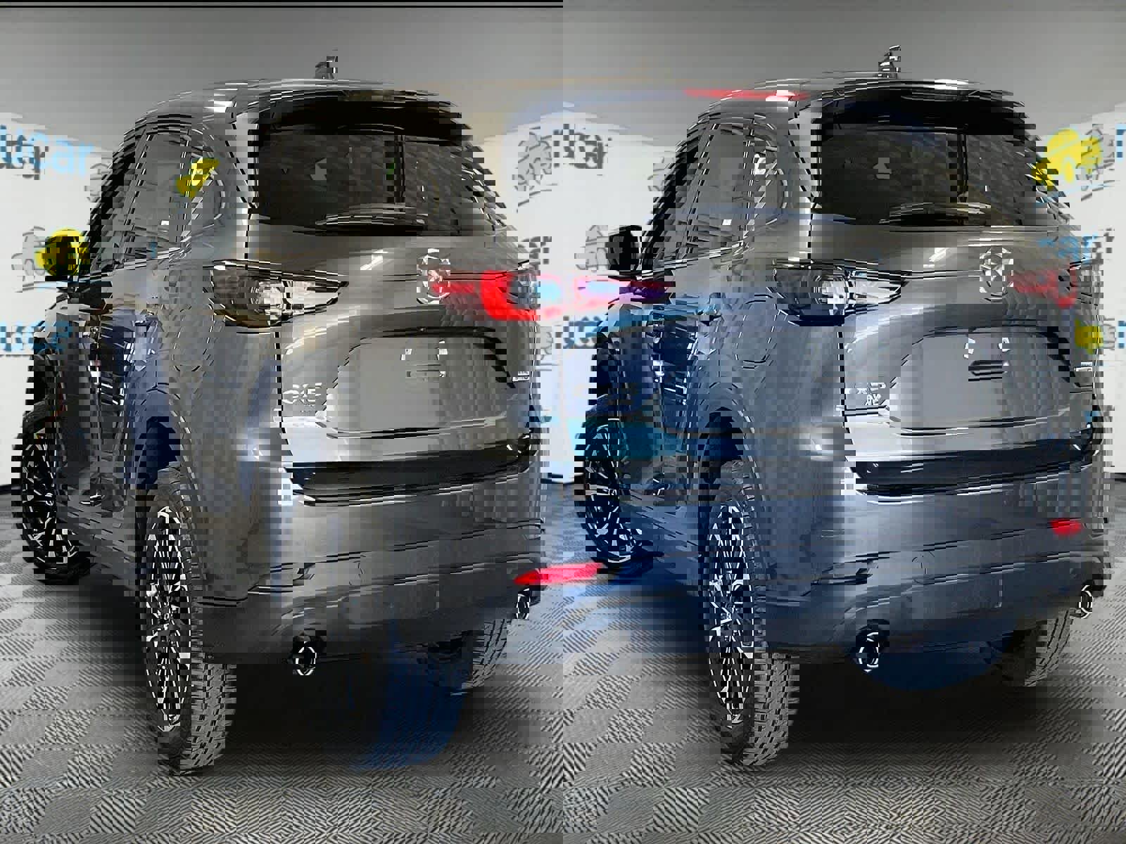 Used 2023 MAZDA CX-5 AWD 2.5 S w/ Premium Plus Pkg image 4