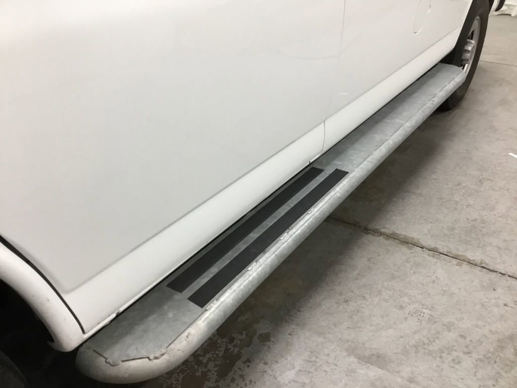 Used 2023 GMC Savana 2500 w/ Driver Convenience Package image 5