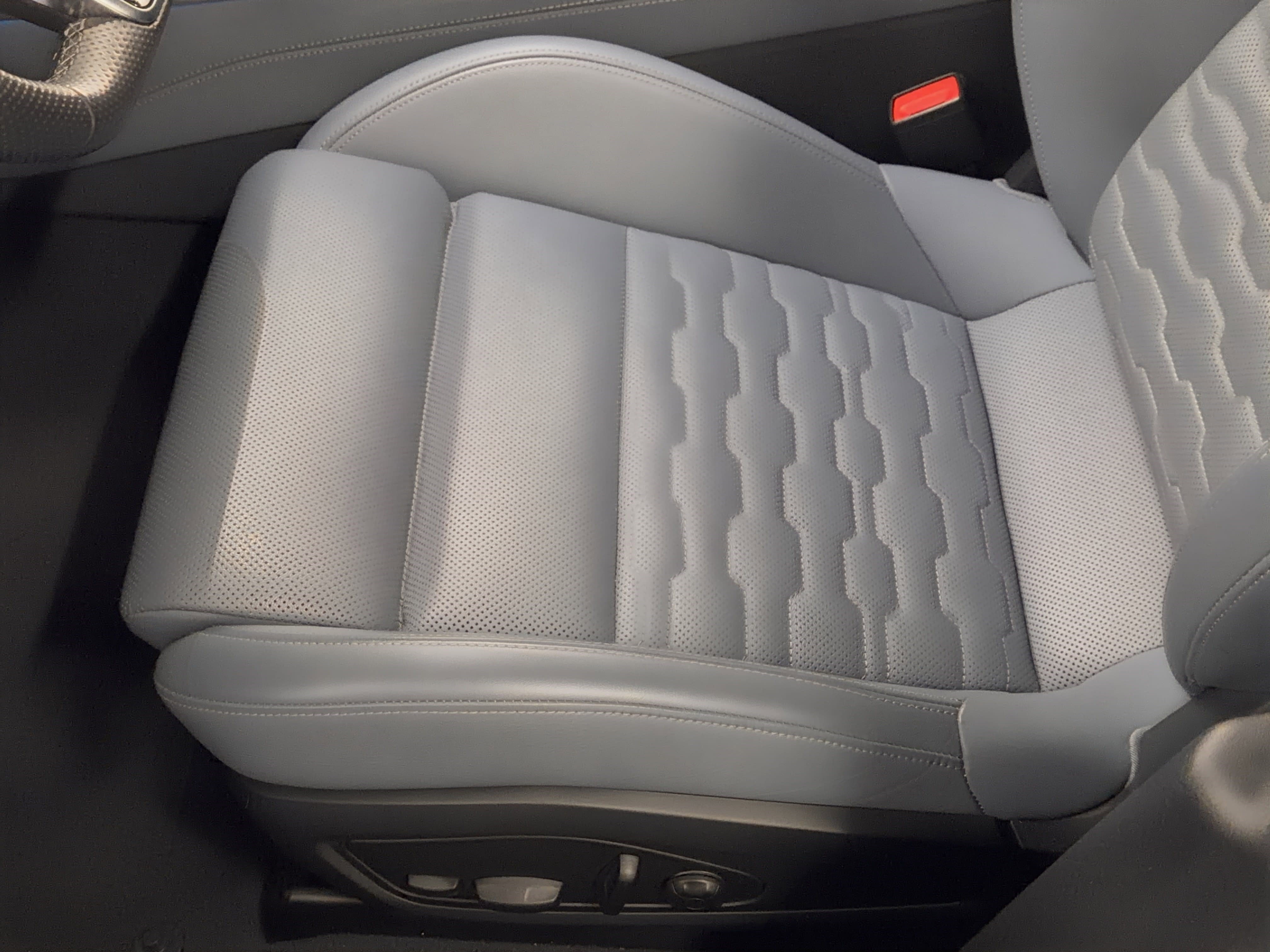 Used 2022 Audi e-tron GT Prestige w/ Prestige Package image 16