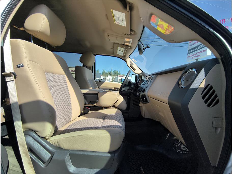 Used 2016 Ford F250 XLT w/ XLT Premium Package image 14