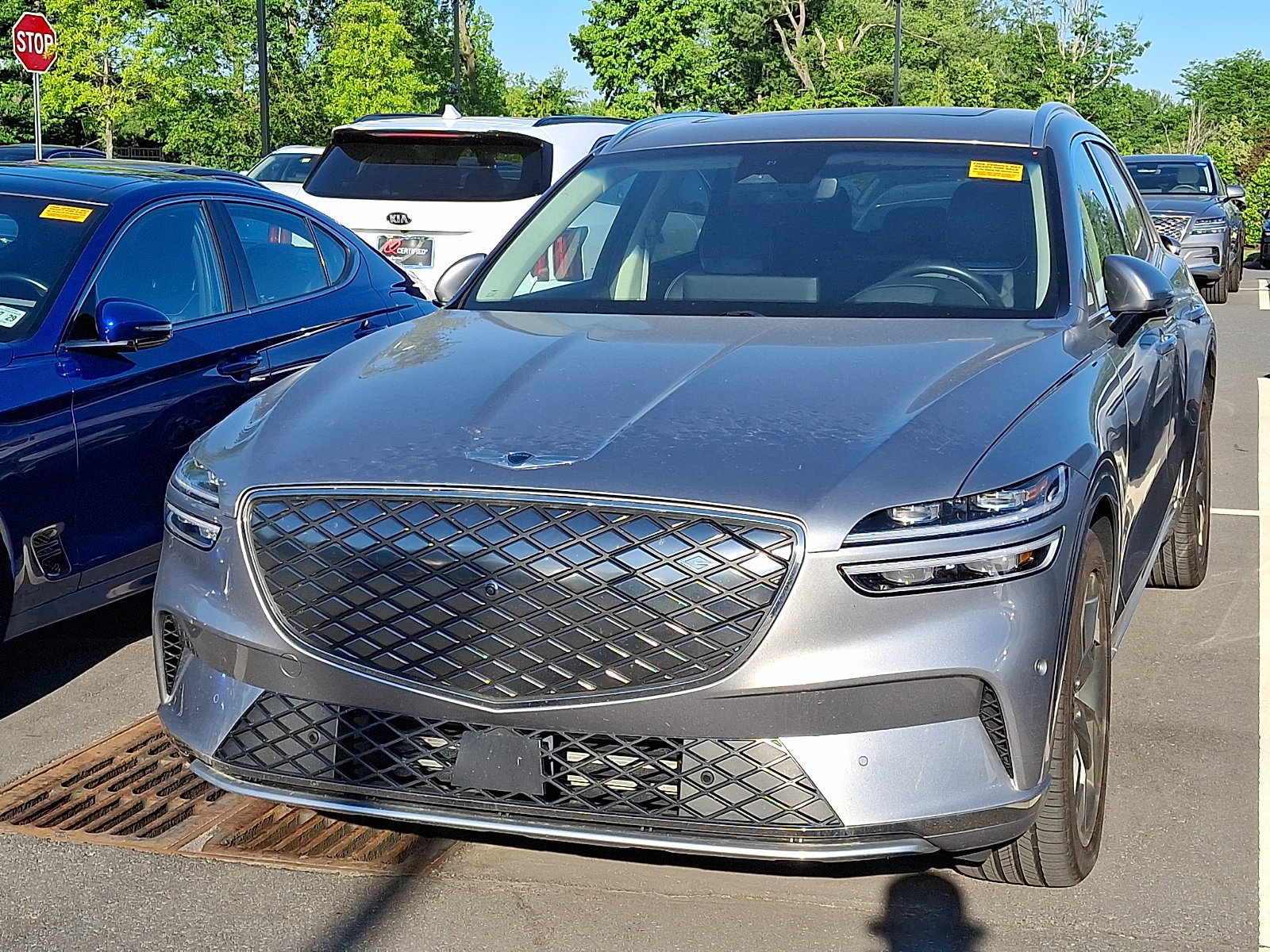 Used 2023 Genesis Electrified GV70 w/ Prestige Package AWD/4WD image 4
