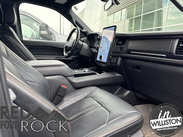 Used 2023 Ford Expedition Max Platinum AWD/4WD image 8