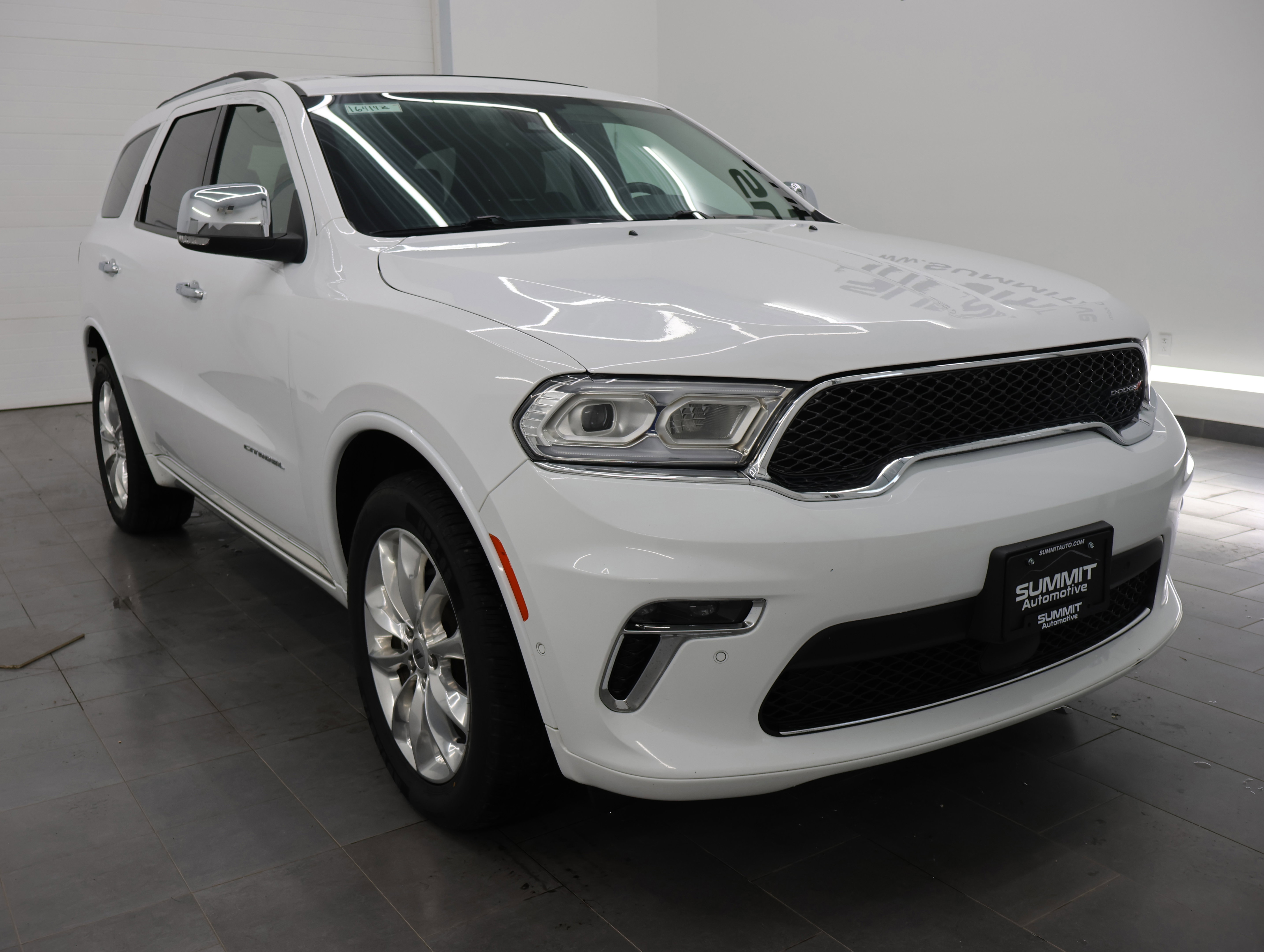 Used 2021 Dodge Durango Citadel w/ Technology Group AWD/4WD image 2