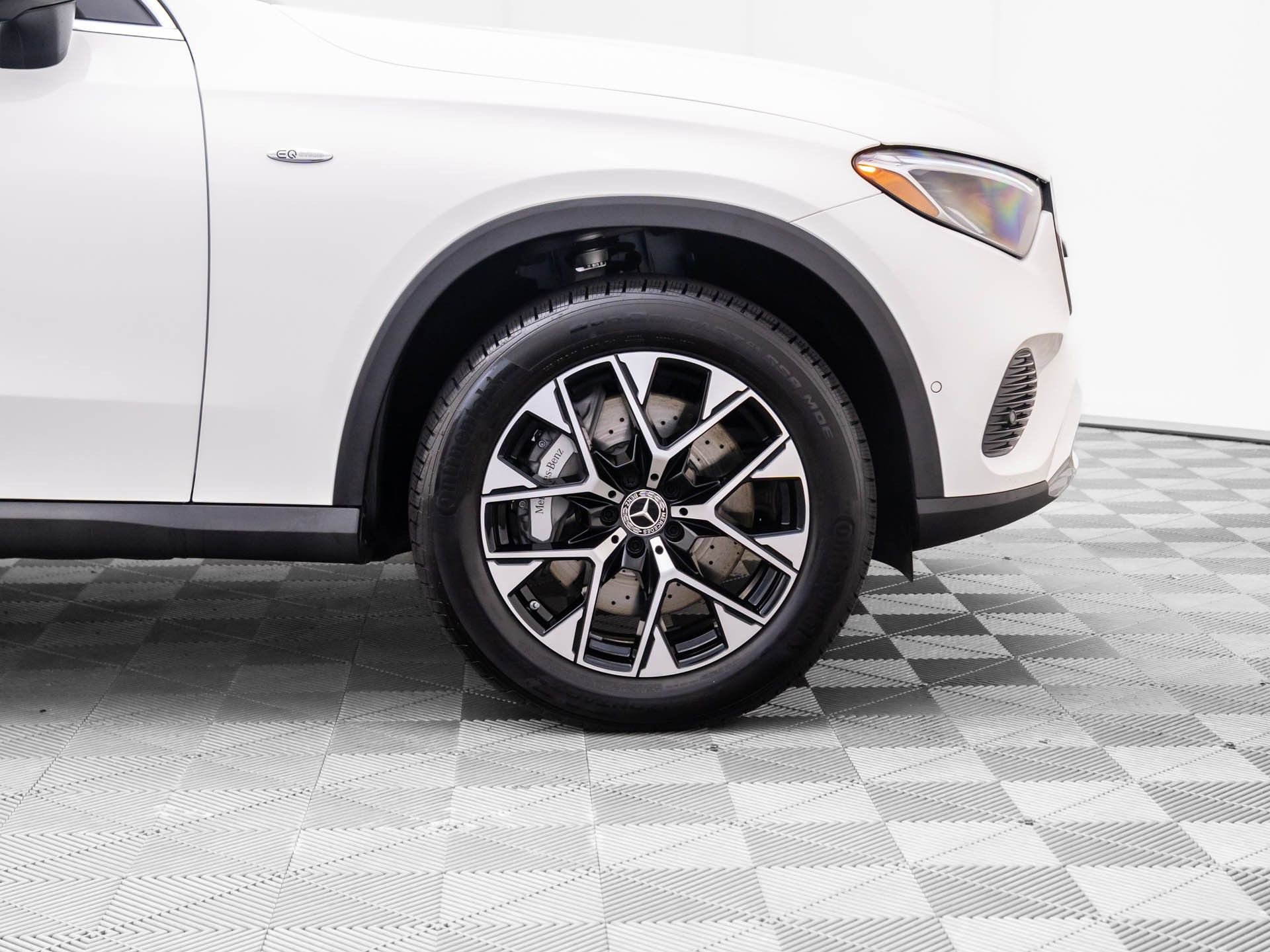 New 2025 Mercedes-Benz GLC 350e 4MATIC image 29