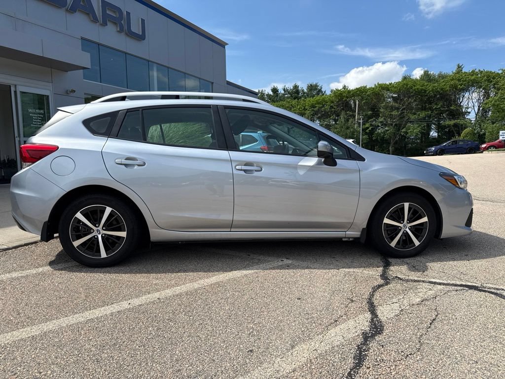 Used 2022 Subaru Impreza 2.0i Premium AWD/4WD image 3