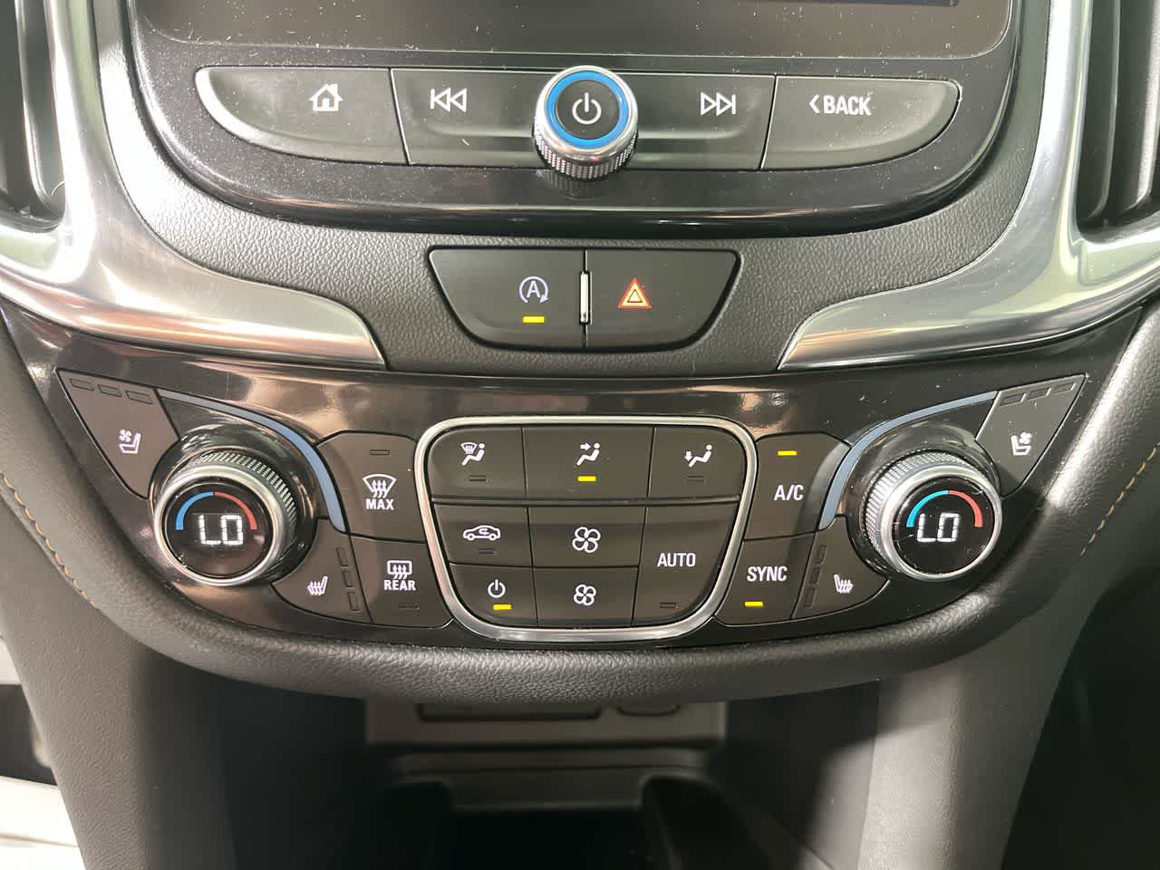Used 2022 Chevrolet Equinox Premier AWD/4WD image 21